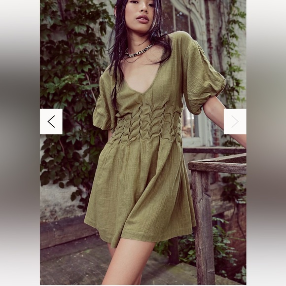 Free People Dresses & Skirts - Free People adorable dress in sage green
